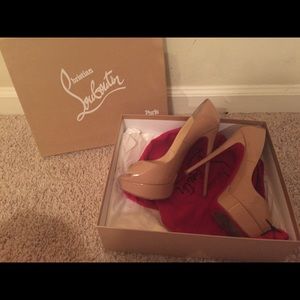 Christian Louboutin Lady Peep, nude 38.5