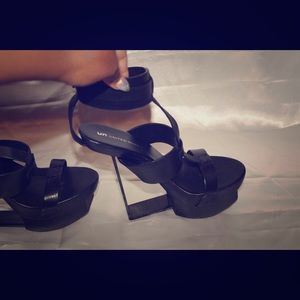 United nude "90 degrees"  sold out everywhere