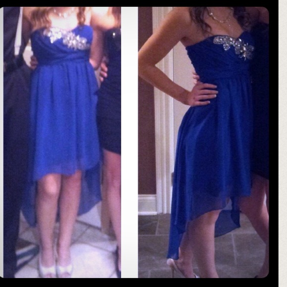 Dress - Picture 2 of 2