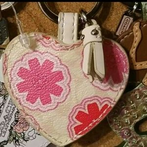 Coach White Pink Heart  Key fob w/tassels & hangta