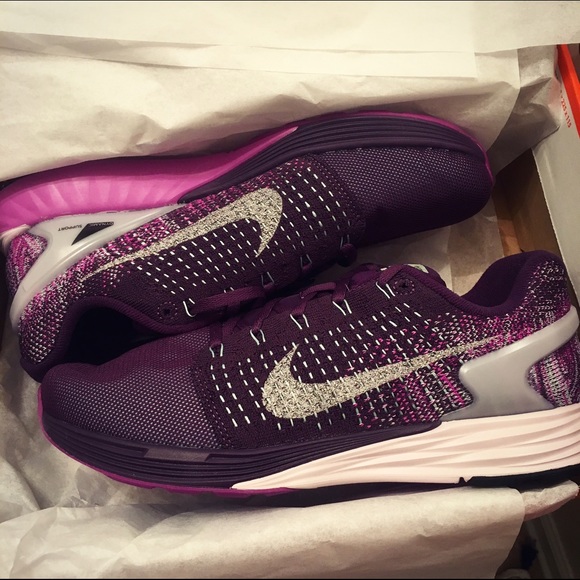 Host Pick 🎉 Nike Lunarglide 7 Flash