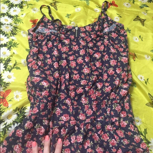 Spring romper! - Picture 3 of 3