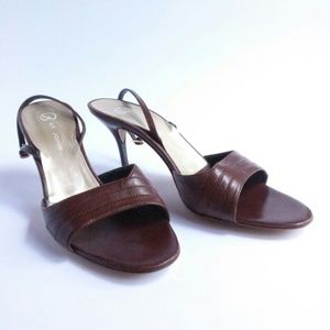 St. John Brown Leather Heels 8.5 B