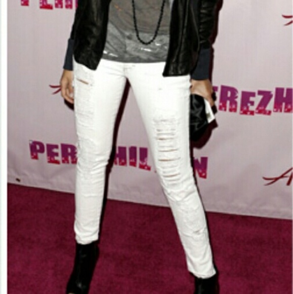 white destroyed zip ankle skinny jean