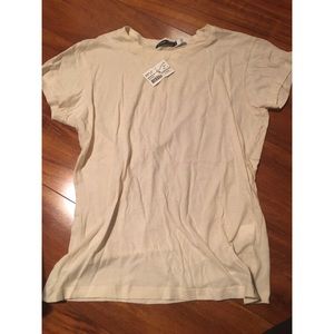 Max & Ginos NWT ivory tshirt
