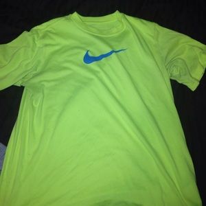 Short sleeve Nike t-shirt