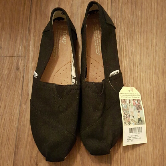 NWT TOM'S Black 8.5 NEVER WORN!