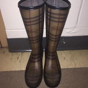 💯 AUTHENTIC BURBERRY RAINBOOTS