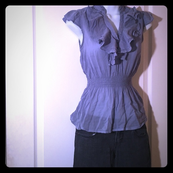 Blue ruffle top💙