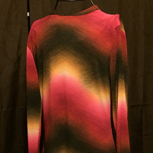 Multi-Colored Shell - Picture 4 of 4