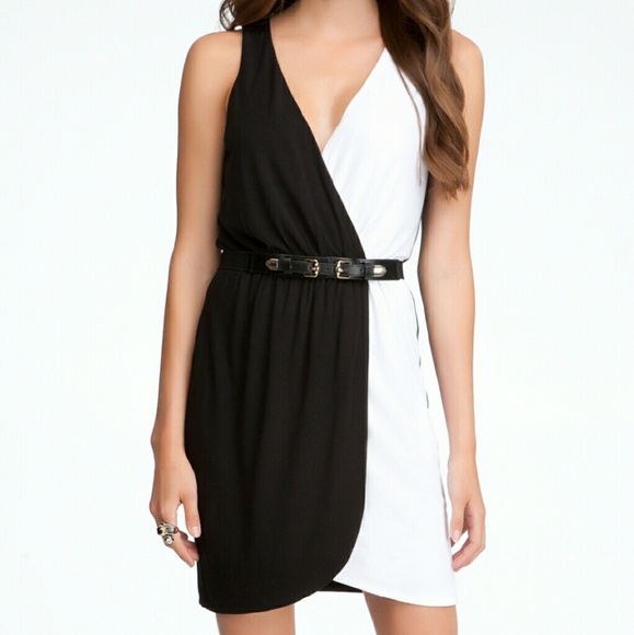 Bebe V NECK Color Block Belted Dress