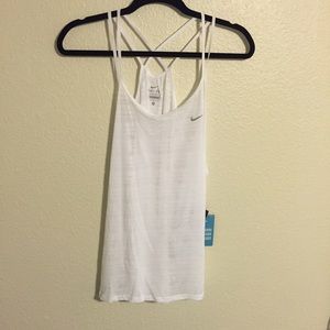 🔴Price reduced only for tonight 🔴White Nike top