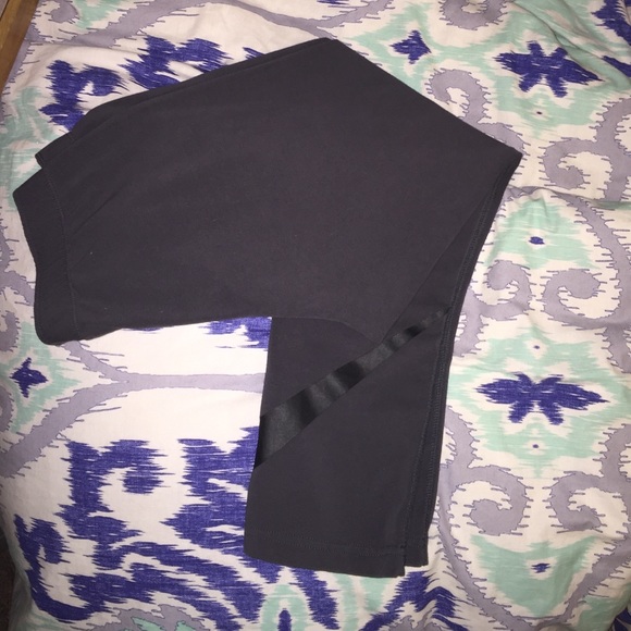 Nikes women's running pants