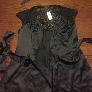 NWT. Banana Republic Vest blouse