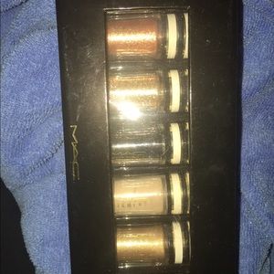 MAC PIGMENTS and glitter!💕✨⚡️ DO NOT BUY RESERVED