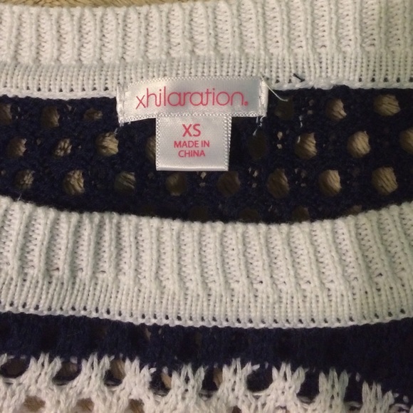 Long-sleeved navy and white striped top - Picture 2 of 3