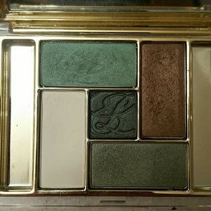 Estee Lauder eye shadow palette