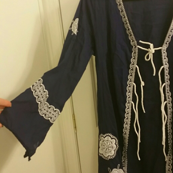 Swimsuit cover~sold on merci - Picture 2 of 3