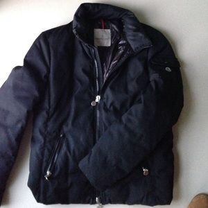 MONCLER DOWN JACKET