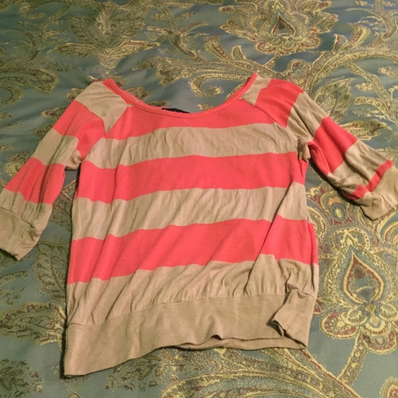 Long sleeve crop top