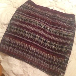 Patterned, textured H&M skirt
