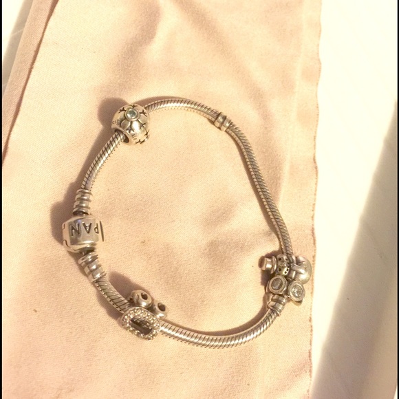 **Unavailable***Auth pandora bracelet
