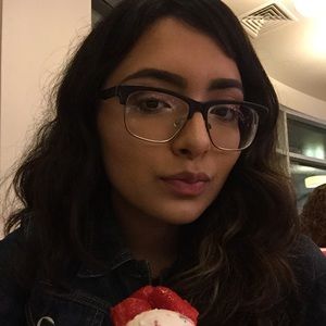 Meet your Posher, Vanessa