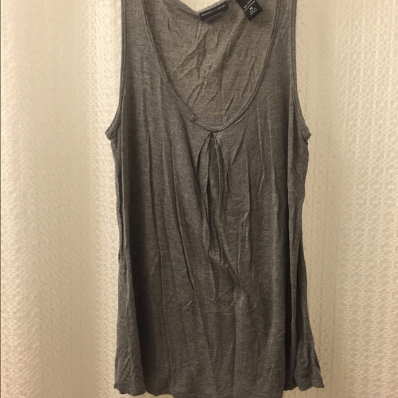 Gray tank top