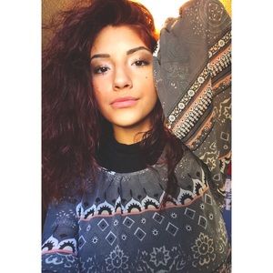 Cute boho/Aztec long sleeve shirt