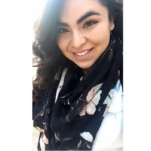 Meet your Posher, Maritza