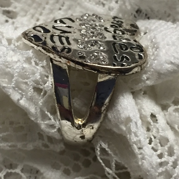 guess ring - Picture 3 of 3