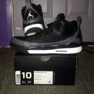 Jordan Flight 9.5