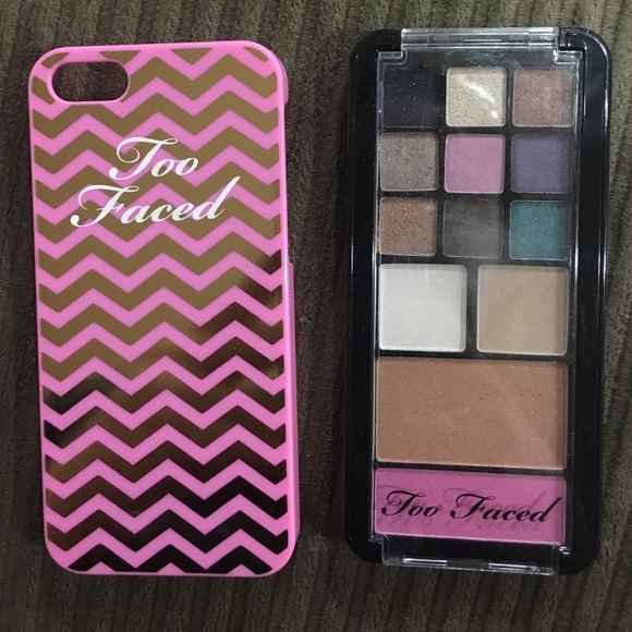 Too Faced Jingle all the Way Eyeshadow Palette