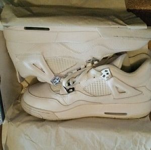 Jordan Retro 4