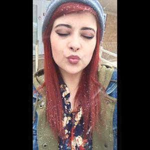 Meet your Posher, Alicia