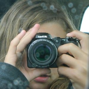 Meet your Posher, Simone