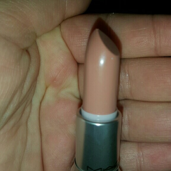 MAC Lipstick Blankety