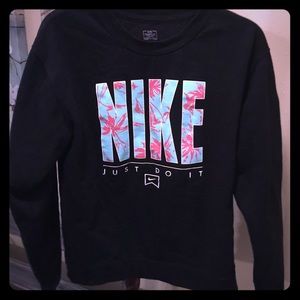 Black nike sweatshirt