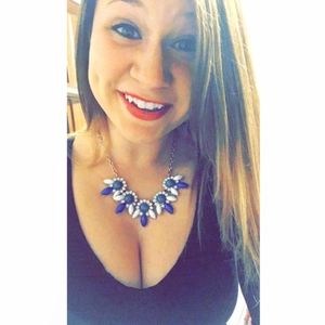 Meet your Posher, Tina