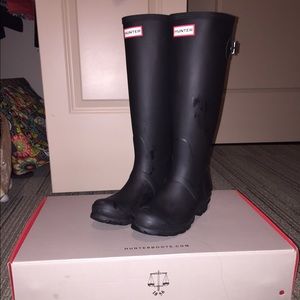 Adjustable Back Hunter Boots