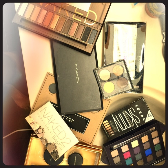 Makeup palettes anyone?? Urban Decay Vice, Naked