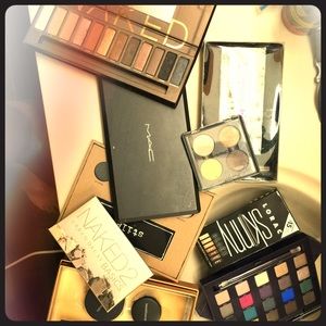 Makeup palettes anyone?? Urban Decay Vice, Naked