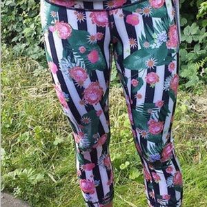 Palm stripe crops SOLD