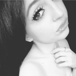 Meet your Posher, Kendra