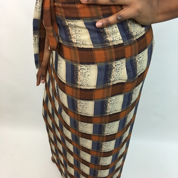 VINTAGE WRAP SKIRT!! - Picture 5 of 5