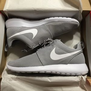 NIKE ROSHE