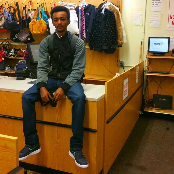 Meet your Posher, Yohannes - Picture 1 of 1