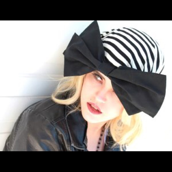 Borderline hat - Picture 2 of 4