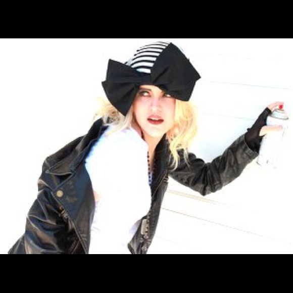 Borderline hat - Picture 3 of 4