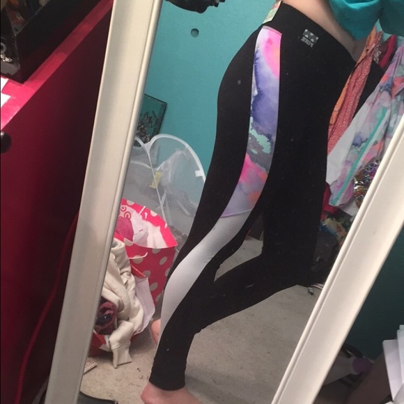 black + watercolor ultimate leggings